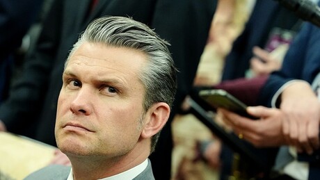 Хегсет: Трамп ће диктирати услове предаје Ирана