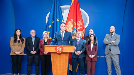 Расуло у Црној Гори: Посланици ДПС-а подносе оставке, ПЕС остао без важног члана, а где је Мило?