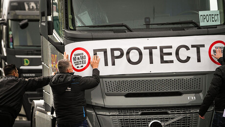 Pobuna prevoznika protiv odluke EU: Policija Crne Gore vozačima zabranila protest