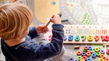 Нова мера од 1. априла: Повећан цензус за дечји додатак на 18.000 динара