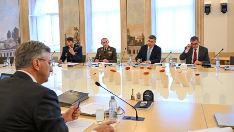 Окупиле их "загрепчанке": Милановић и Пленковић коначно за истим столом