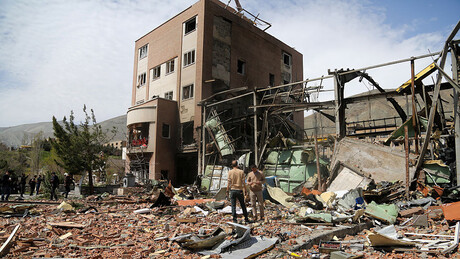 УЖИВО Амерички брод са 5.000 војника на мети Ирана: Израел гађао ирански петрохемијски комплекс