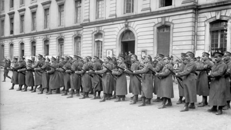 Luksuz ili sastavljanje kraja s krajem? Koliko su zarađivali vojnici Carske Rusije