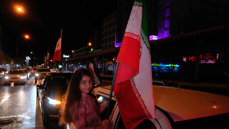 Постигнут привремени договор, Трамп одустао од претње: САД и Израел обустављају ударе на Иран