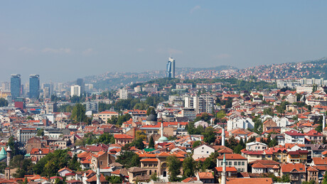 Islamska zajednica u BiH zabranila služenje pomena Hamneiju: Sprečavanje skandala ili dodvoravanje SAD?