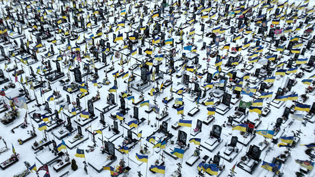 Мала комична трупа на турнеји: Европски месечари марширају ка понору