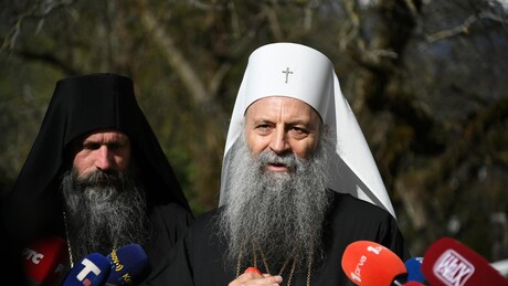 Патријарх Порфирије из Дечана: Срби треба да деле радост Васкрса са свима