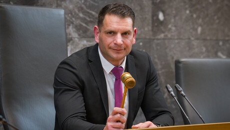 Slovenačka politika u šoku: Novi predsednik parlamenta najavio posetu Moskvi