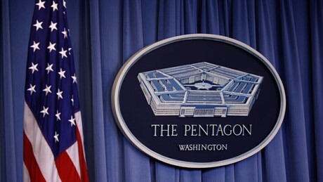 Трамп увлачи ауто-индустрију у производњу оружја