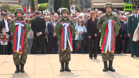 Дан победе у Србији: Марш "Бесмртног пука", положени венци на споменик ослободиоцима Београда
