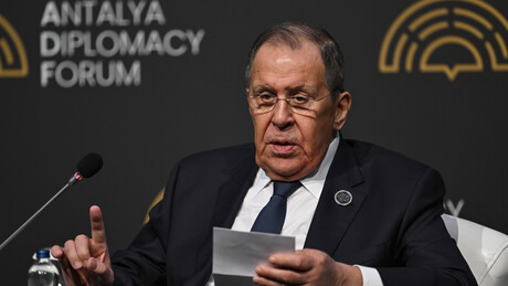 Лавров: Зеленски је добар комичар, али покушава да игра трагедију