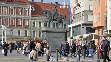 Zagrebački maturanti vikali "Za dom spremni", zamenica gradonačelnika: Nije prvi put (VIDEO)