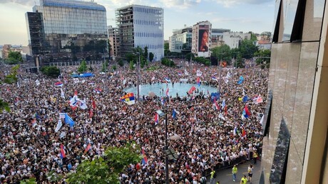 Завршен скуп на Славији у организацији студената: Полиција изнела процену броја окупљених