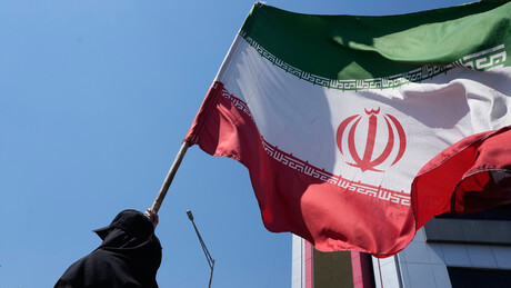 UŽIVO SAD bombardovale Iran nakon obaranja "apača"; Jordan i Kuvajt na meti iranskih raketa