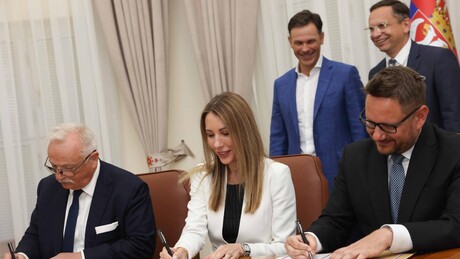 Potpisan Ugovor o upravljanju NIS-om između Vlade Srbije i MOL-a