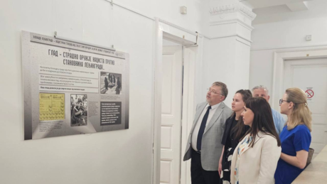 U organizaciji ambasade Rusije: Izložba o blokadi Lenjingrada u Arhivu Vojvodine (FOTO)
