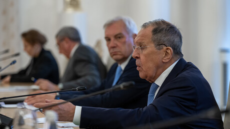 Lavrov: Kijev čini zločine protiv čovečnosti, a Zapad to opravdava