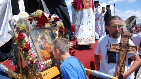 Српске песме о КиМ: Како су стихови и усклици опет бацили на колена лажну државу