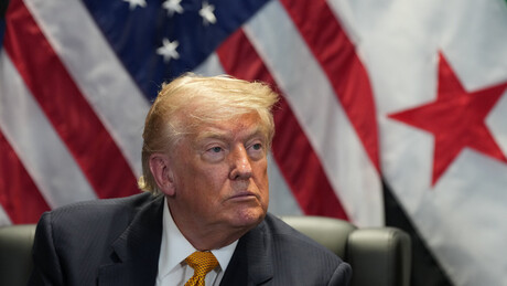 Трамп прети из Анкаре: САД могу да "денуклеаризују" Иран и без споразума