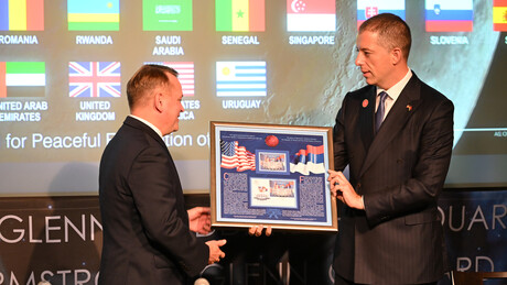 U sedištu NASA: Srbija pristupila svemirskom sporazumu "Artemis"