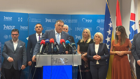 Додик: БиХ не може да функционише с бонским овлашћењима