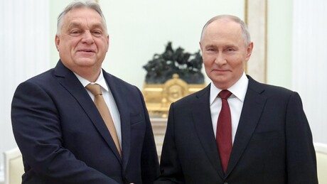 Кремљ открио на ком су језику разговарали Путин и Орбан