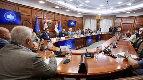 Bez dogovora o minimalnoj ceni rada: Vlada će morati da "preseče"