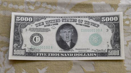 Трамп понудио "дил": Ако победе републиканци, по 5.000 долара добиће сви Американци