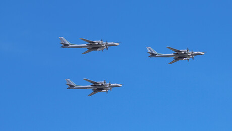 Ruski avioni Tu-95MS preleteli preko Barencovog i Norveškog mora