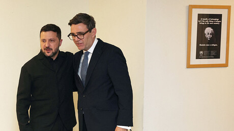 Nakon što je Tramp pozvao na smenu Zelenskog: Britanski premijer teši šefa kijevskog režima