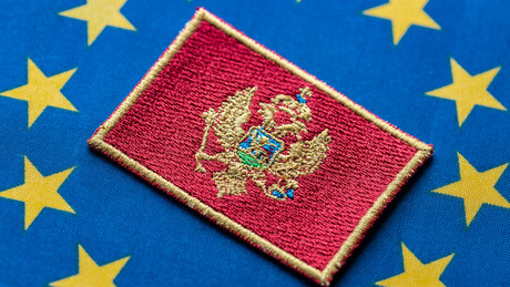 Do "zla boga" težak EU put: Njegoš vaterpolista, istraga poturica i promena sistema vrednosti