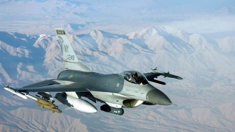 Uzbuna u Rumuniji: Podignuti lovci F-16, nepoznati objekat ušao u vazdušni prostor